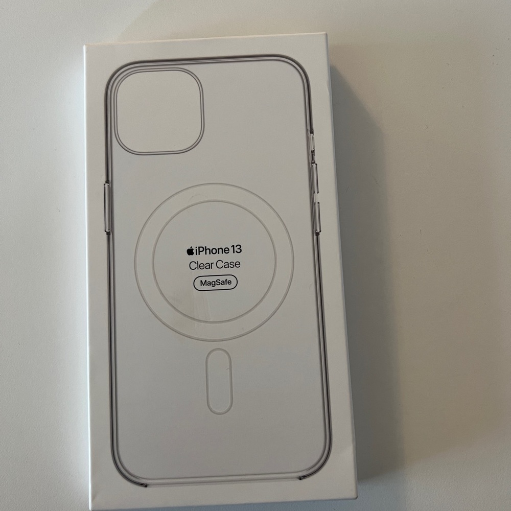 OEM NEW Apple MagSafe Clear Case IPhone 13